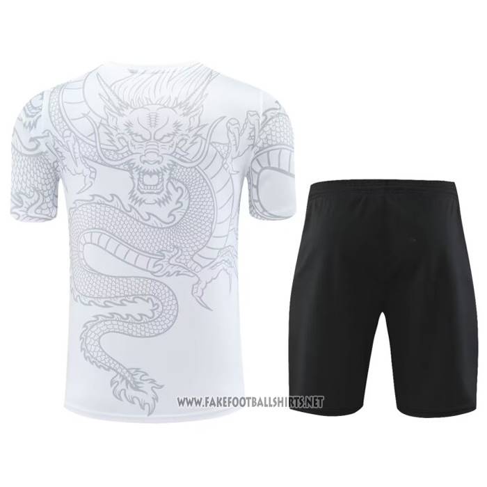Tracksuit
 Real Madrid Dragon Short Sleeve
 2024-2025 White
 - Shorts
